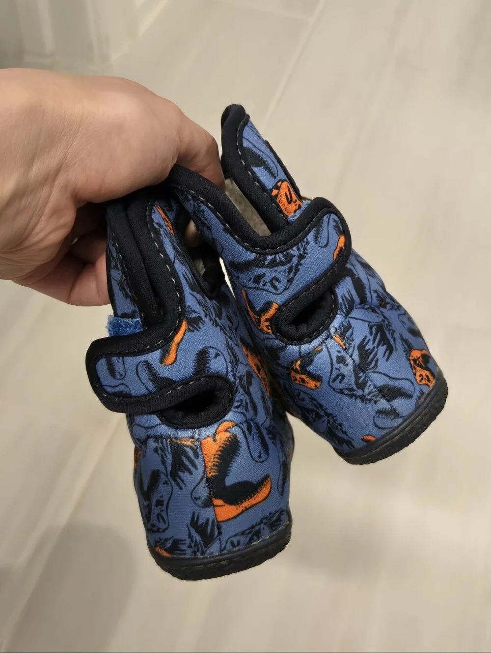 Bogs Toddler Blue and Orange Dino Pull-On Boots 5